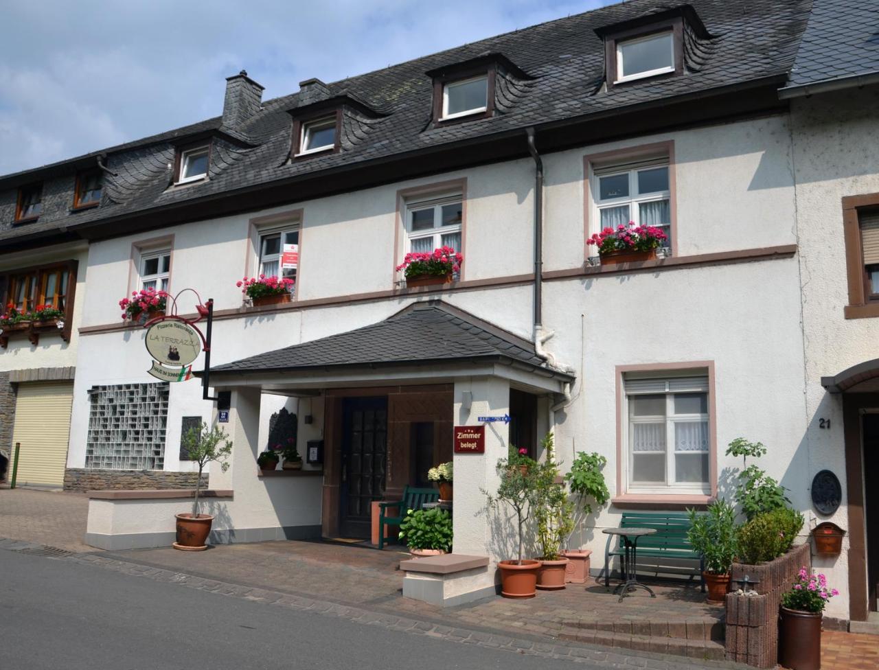 Hotel Restaurant Wuerzig In Ürzig Exterior foto